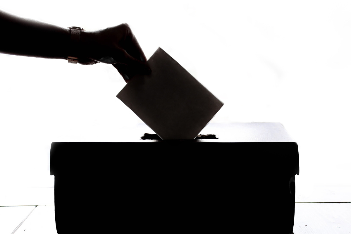 Votació a urna electoral Votació a urna electoral