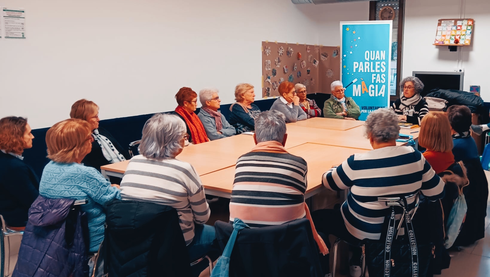 Grup de conversa de català a Badia Grup de conversa de català a Badia