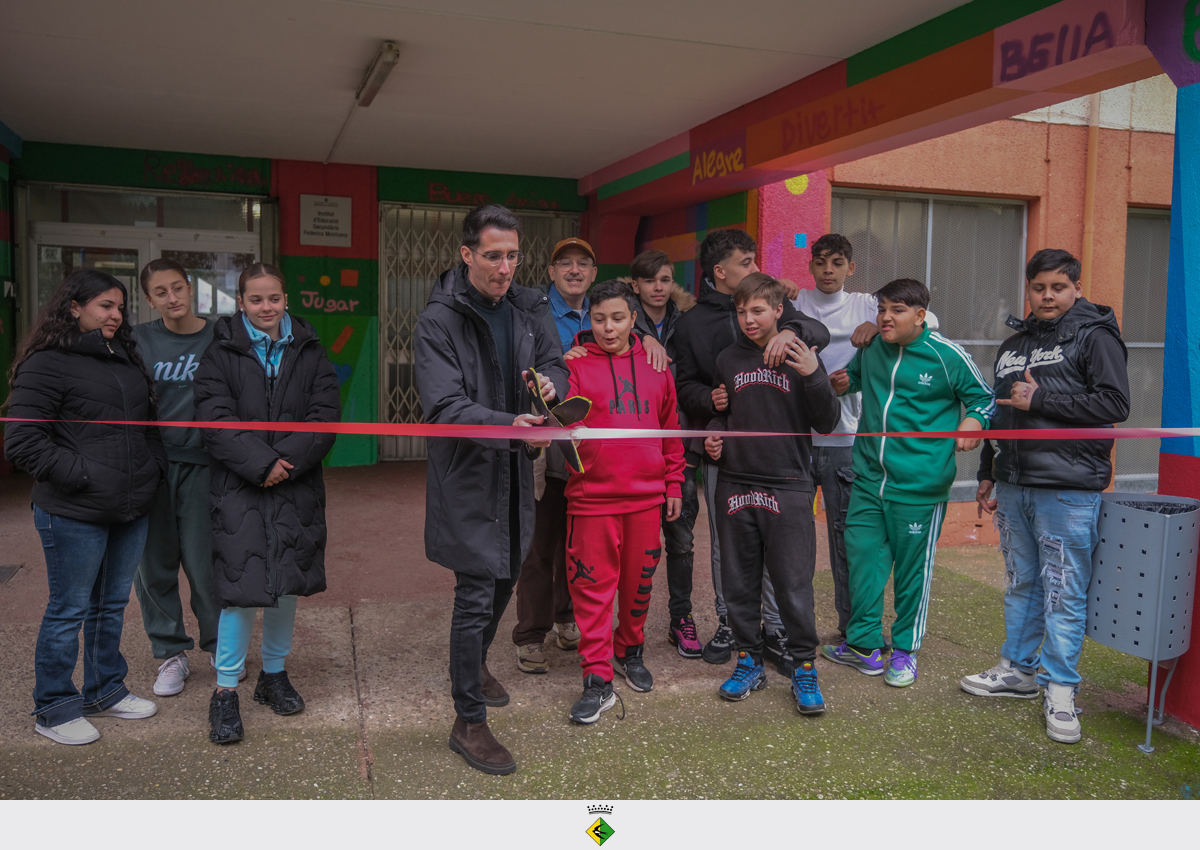 Inauguració del mural de l'Institut Federica Montseny Inauguració del mural de l'Institut Federica Montseny