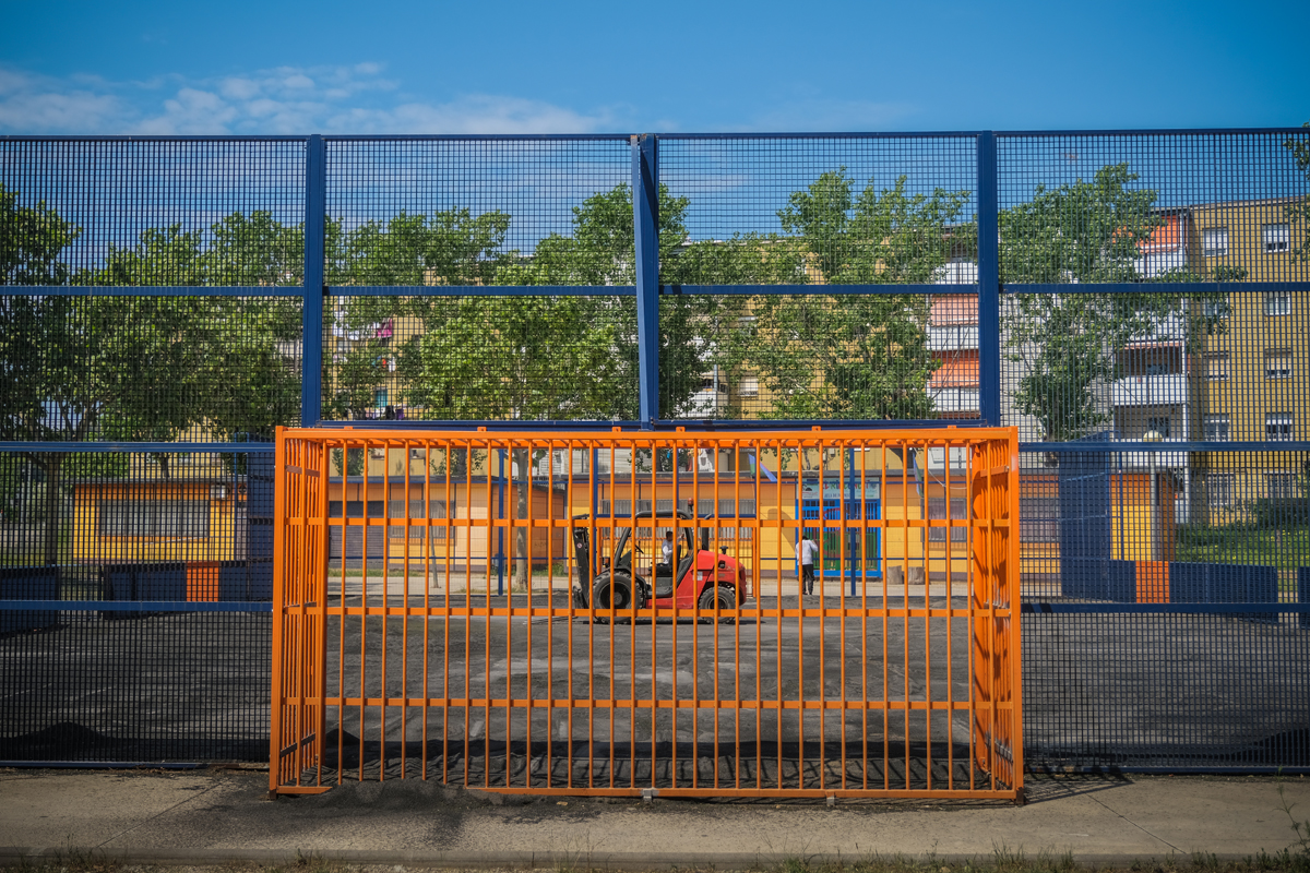 Inici de les obres de renovació integral de la Cruyff Court de Badia Inici de les obres de renovació integral de la Cruyff Court de Badia